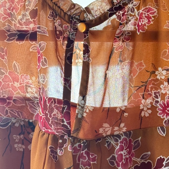 Monteau Top Size L - Gorgeous Clay Brown with floral design - Picture 5 of 11